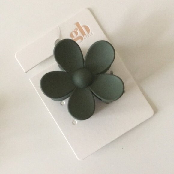 GB Gianni Bini Flower Hair Clips - Picture 13 of 14